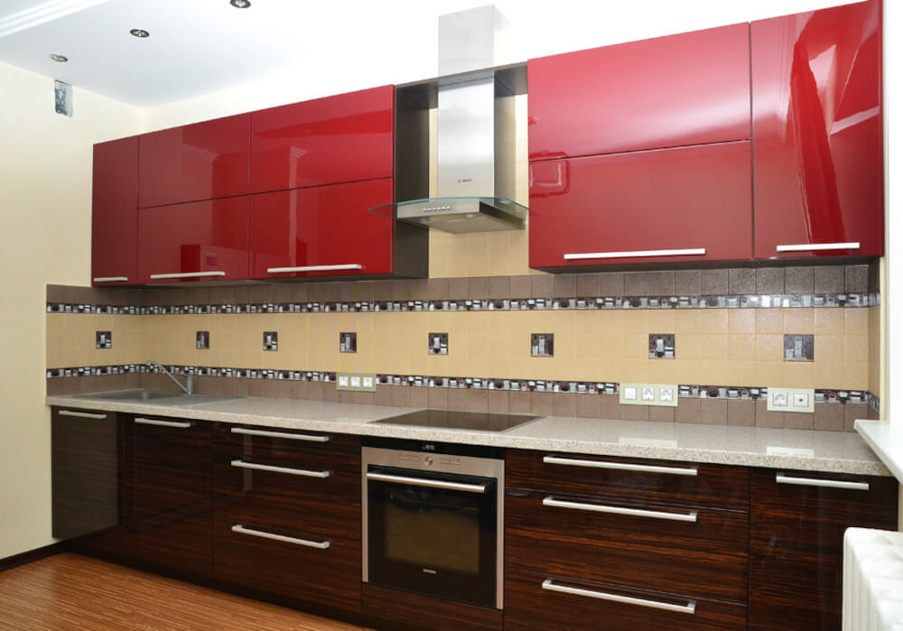 Кухня акрил ELITE FASAD красный глянец + шпон